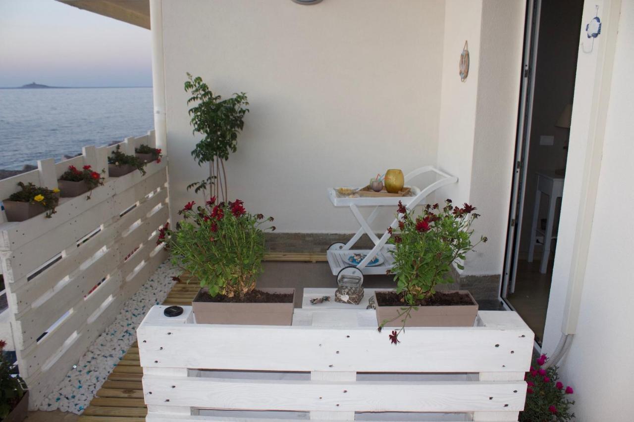 Sea View Life Hotel Карини Екстериор снимка