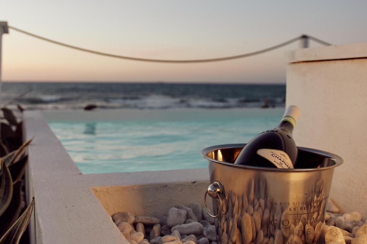 Sea View Life Hotel Карини Екстериор снимка