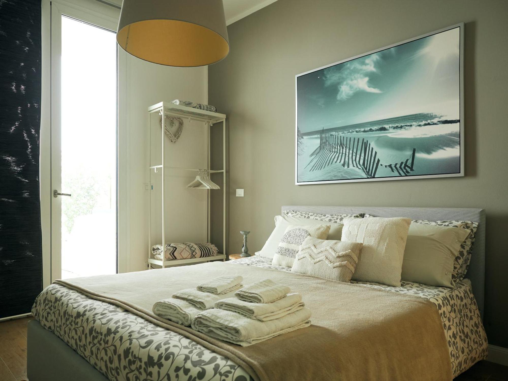 Sea View Life Hotel Карини Екстериор снимка